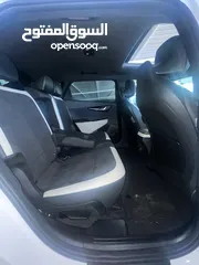  17 EV6 2023 كيا