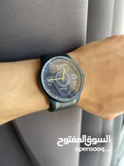  5 ساعة فيروتشي شغالة بحالة جيد جدا حجم القطر 44 تقريبا ،موجود خدمة توصيل لجميع المناطق
