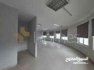  1 مكتب طابقين مميز للايجار في عمان - ام اذينة , بمساحة 540م