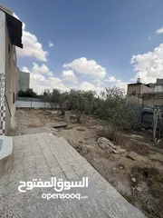  10 بيت طابقين للبيع في الحي الغربي  طابق ارضي بناء من 10الى 16 سنة  طابق اول بناء قبل 3شهور فقط