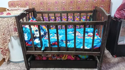  1 تخوت وخزانة