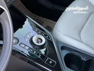  14 كايا نيرو  هايبرد (بنزين+كهرباء ) فل الفل  فتحة سقف  لون مميز اضافات مميزة  2022