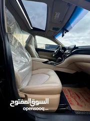  17 تويوتا كامري 2021 فل كامل مع فتحة فحص كامل 7 جيد كرت ابيض بحالة الشركة