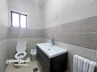  29 فيلا للايجار في ام اذينة  ( Property 33438 ) سنوي فقط