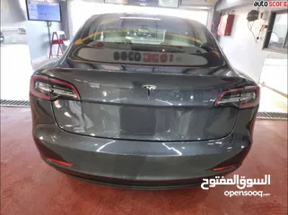  2 Tesla model3