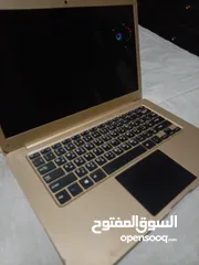  1 لابتوب ZED AIR H2 للبيع شاشة مكسورة وسعر رمزي