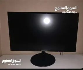  3 سوني 4 نظيف جدا + شاشه جيمنج سامسونج 80 هرتز FHD مخصصه للألعاب معاهم الوايرات جاهزه على التشغيل