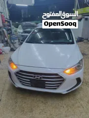  2 هيونداي النترا موديل 2017 بحاله ممتازه لا تحتاج إلى شي كل الامور طيبه
