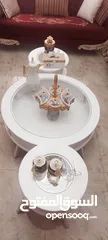  1 طاولة نص لون ابيض خشب نظيف