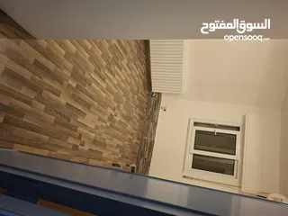  17 شقه فارغه للايجار