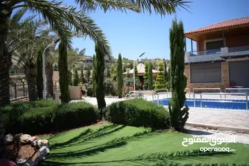  2 مزرعة خاصة مع ارض للبيع