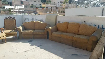  7 طقم كنب 7 مقاعد مستعمل في حالة جيدة