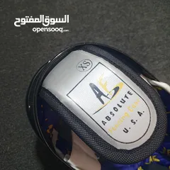  2 خوذة مبارزة بحالة ممتازة