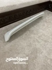  3 جناح لاندكروزر اصلي على السياره