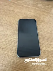  1 التلفون بحالة ممتازة بطارية 82 ، السعر 230 قابل للتفاوض ما بقصر مع صاحب النصيب ان شاءالله.