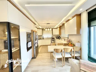  7 رووف للبيع مع عفش لقطة