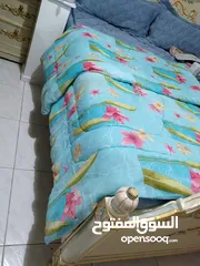  2 غطاء سرير مفرد للبيع استعمال يوم واحد
