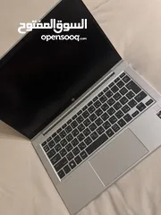  1 لابتوب بحالة ممتازة جدًا، نظيف جدًا من الداخل والخارج