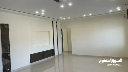  3 شقة مميزه بالبنيات بمساحة وبمنطقة راقيه وخصوصيه عاليه ، تشطيبات رائعه ، شقة العمر