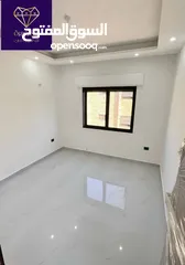  12 شقة طابق ثالث سكني استثماري لم تسكن لقطه وبسعر مغري جداا عرض خاص ع اخر شقة أرقى مناطق الجاردنز