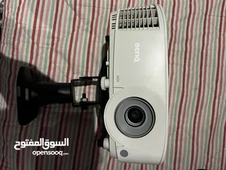  4 بروجيكتور benq