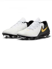  8 FOOTBALL BOOTS AT VERY CHEAP PRICE