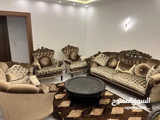  14 اثاث مستعمل بحالة الوكالة غرفة ضيوف كاملة وسفرة كاملة وخزائن نوم وتخت اطفال