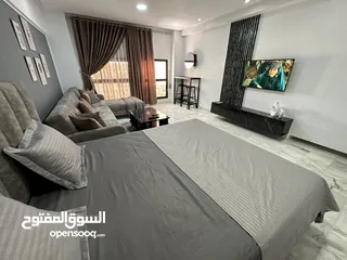  20 استيديو مؤثث