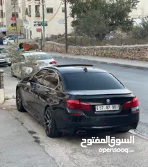  3 BMW 528i F10 موديل 2015 – نظيفة جدًا – فل الفل اضافات  – كاش