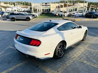  5 FORD MUSTANG GT 2022