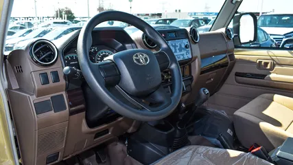  10 Toyota Land Cruiser Pickup TOYOTA LAND CRUISER 79 D/C V6 4.0L PETROL 2024