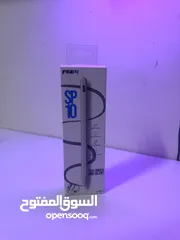  2 قلم ايباد او تلفون ذكي بحالة جيدة جدا بسعر رائع