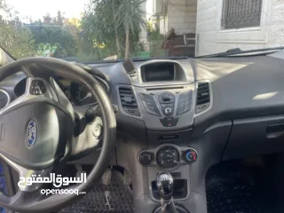  2 فورد فيستا متور 1400