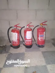  2 طفايات حريق عدد 3
