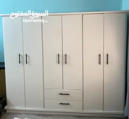  8 غرفة نوم مودرن باللون الابيض بحاال الجديد  خزانة وسرير مع فرشة وتسريحة  وكوميدينا
