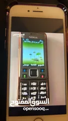  2 موبايل نوكيا 6300 بحالة ممتازة مع الشاحن