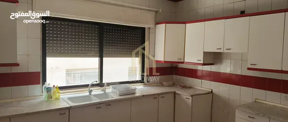  7 في أرقى مناطق الشميساني شقة مميزة طابق أول 180م بسعر مميز / ref 9505
