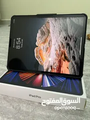  4 iPad Pro 12.9-inch (Apple) clean title