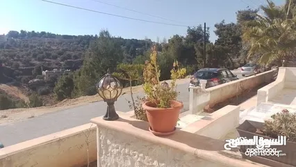  3 فيلا للبيع ظهر صويلح بالقرب من قصور الملكية دابوق