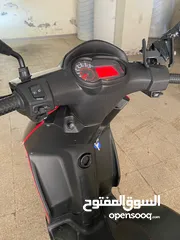  4 scooter APRILA 155cc