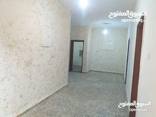  5 شقة للايجار  في حي الرشيد حي جعفر الطيار بجانب مسجد الإسراء