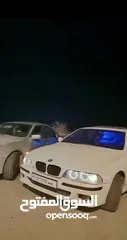  3 BMW E39 موديل 2002