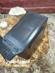  10 كمبيوتر جديد بكرتونة استعمال خفيف شهر واحد مواصفات ممتازة  مع كيبورد وماوس وايرلس  نوع لينوفو