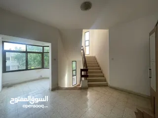  3 3 + 1 BR Villa with Large Garden at the Beach in Shatti Al Qurum