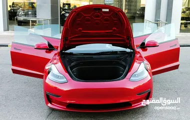  11 تيسلا 2023 model 3 فحص كامل 4 جــيــد ممشى قليل 18 الف بحالة الوكالة لون مميز بسعر لقطة ومحروووق