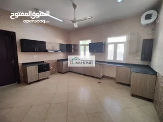  8 6 Bedrooms Villa for Rent in Shatti Al Qurum REF:589H