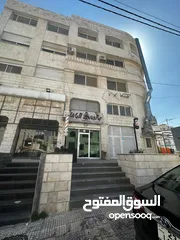  1 محل تجاري مميز للبيع خلف فندق الفور سيزونز