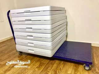  10 طاولات وكراسي طوي بتزبط للرحل والعزايم الكبيرة