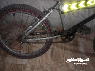  3 بسكليت مستعمل جنط 20 ممتاز بسعر الحرق مناسب لعمر 10 سنوات واكثر
