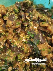  7 وجبة عائلية تكفي لأربع أو خمس اشخاص